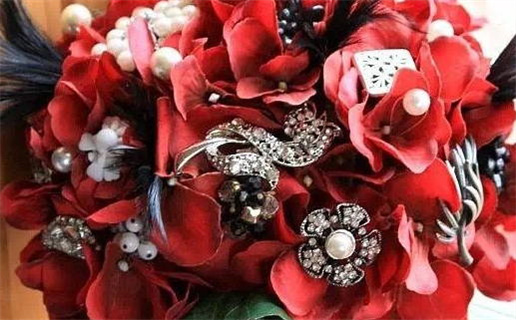 生肖鼠跟生肖马姻缘_生肖鼠跟生肖马姻缘相配吗