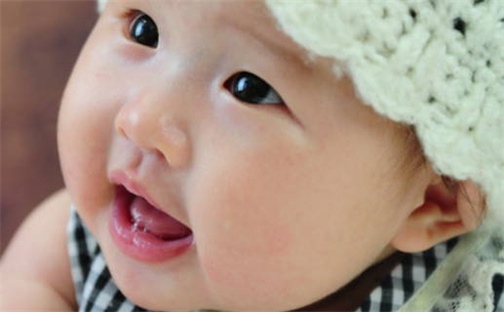 张姓女孩五行八字取名：独特新颖好名字推荐